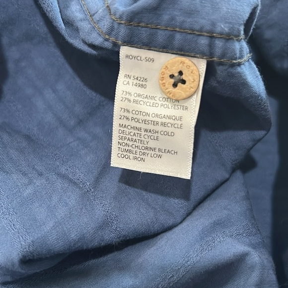 Royal Robbins denim blue color button front short sleeve shirt size large - Picture 7 of 15